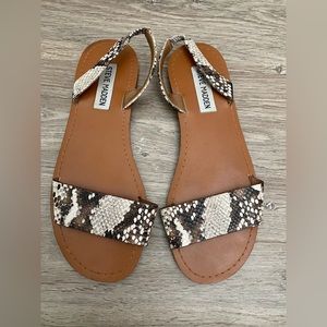 Steve Madden Size 7 Sandal